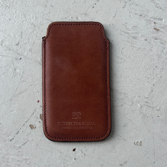 Scotch & Soda Tan Leather Phone Sleeve - Picture 1 of 3